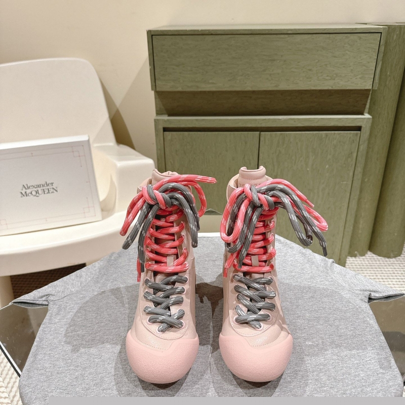 M*Q*en boots